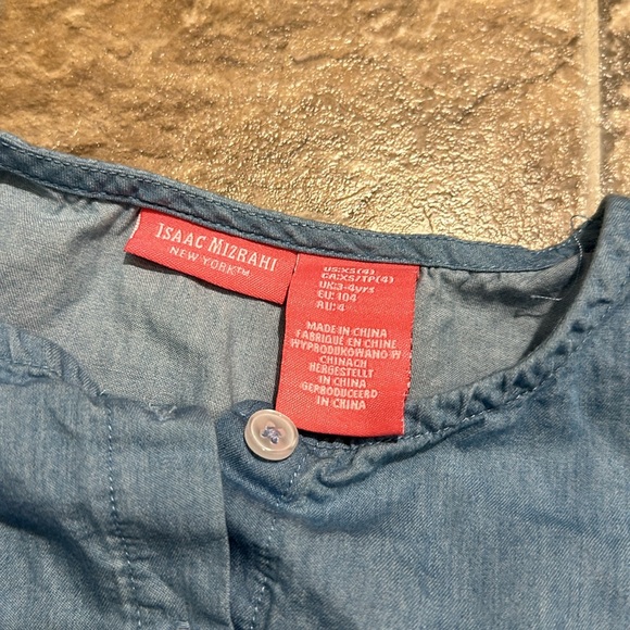 *$1 with bundle!!* Chambray top - Picture 4 of 4